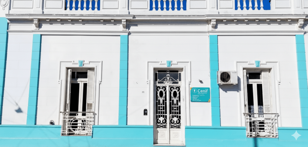 Vista del frente del edificio del Cenif